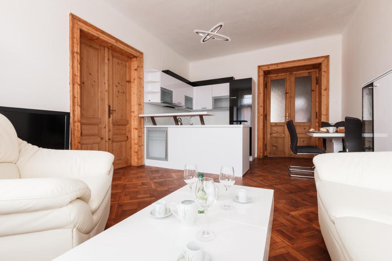Prague Days - Stylish New Town Apartments المظهر الخارجي الصورة